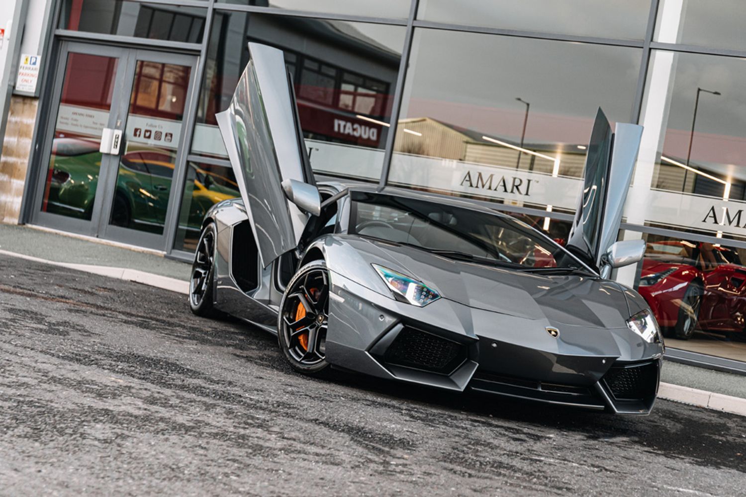LAMBORGHINI AVENTADOR COUPE 6.5 V12 2DR SEMI AUTOMATIC