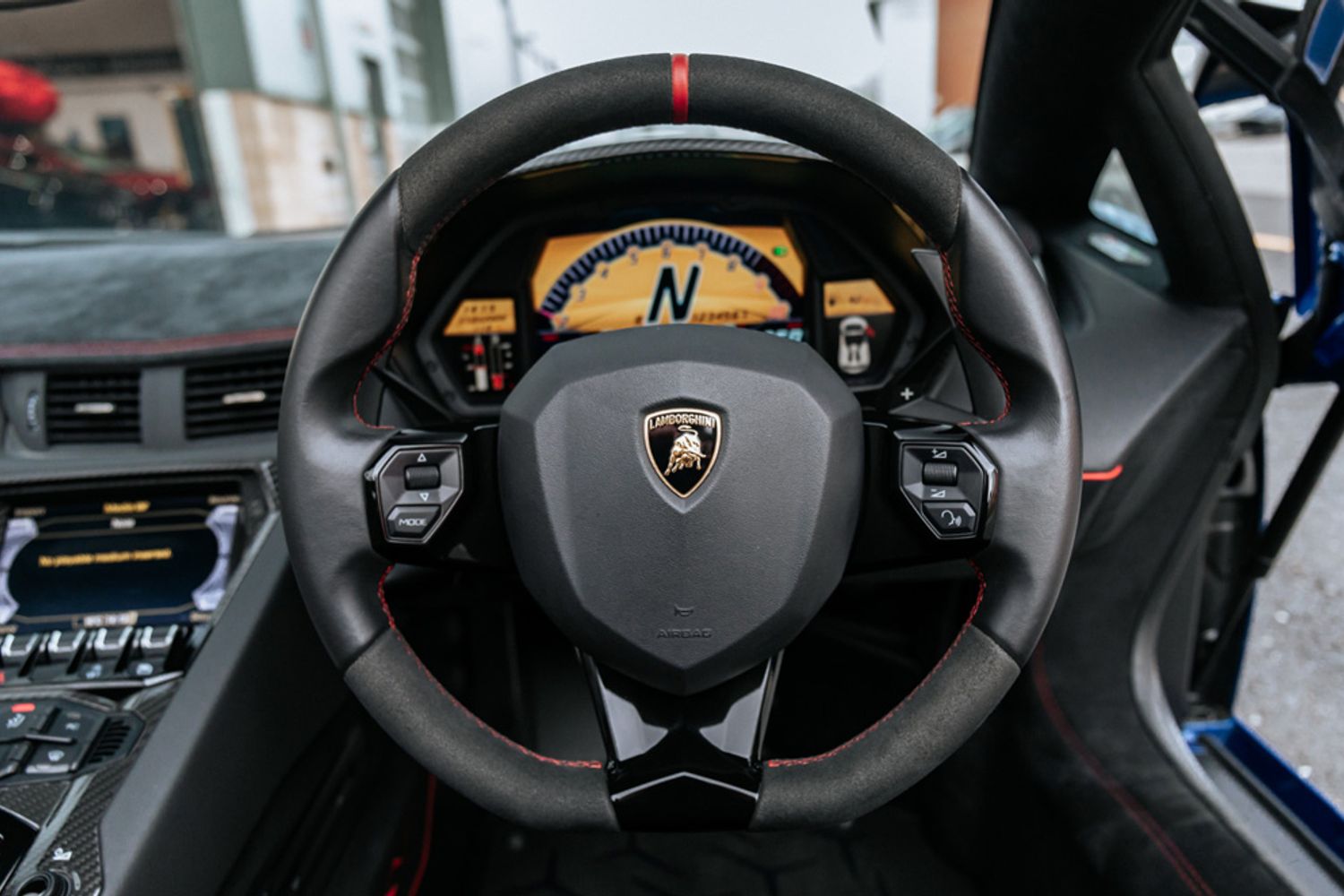 LAMBORGHINI AVENTADOR CONVERTIBLE 6.5 LP 750-4 SUPERVELOCE ROADSTER 2DR SEMI AUTOMATIC