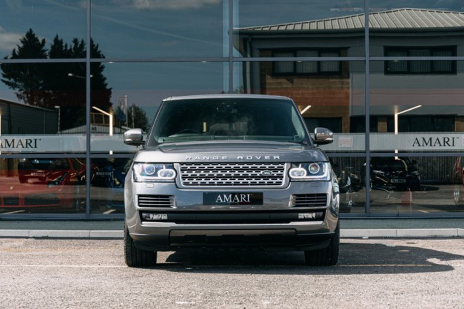 LAND ROVER RANGE ROVER DIESEL ESTATE 3.0 TDV6 VOGUE 5DR AUTOMATIC