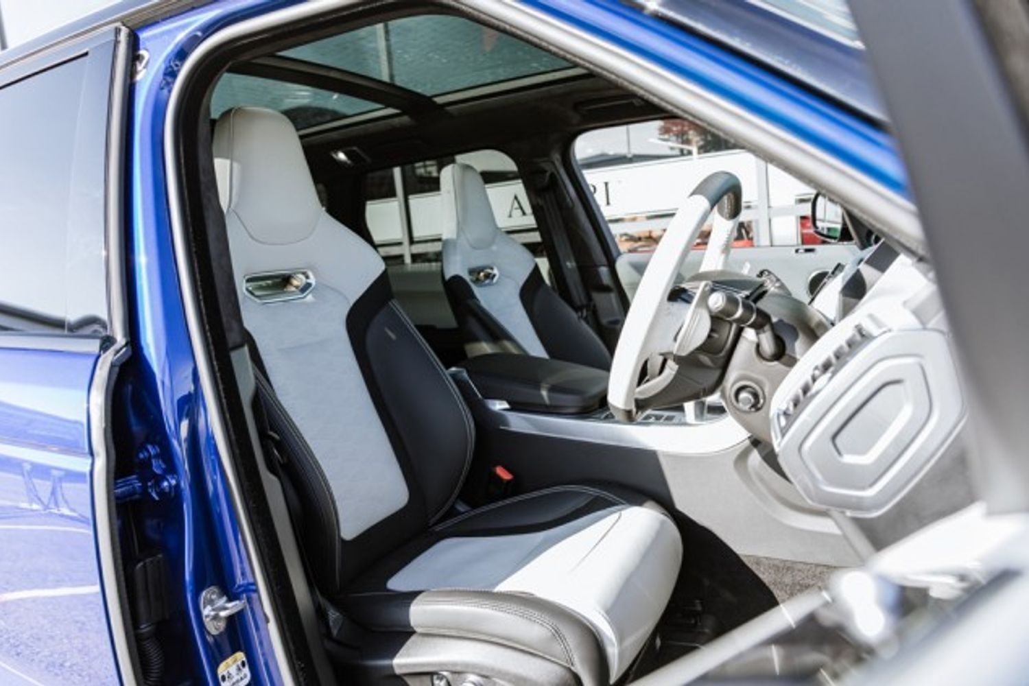LAND ROVER RANGE ROVER SPORT ESTATE 5.0 V8 SVR 5DR AUTOMATIC