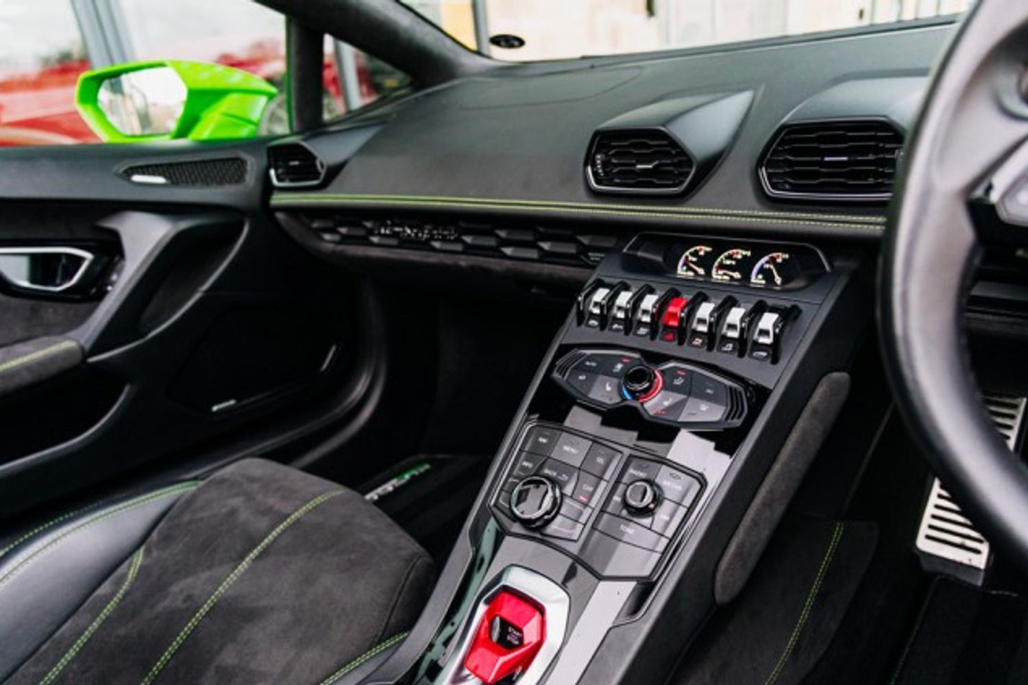LAMBORGHINI HURACAN CONVERTIBLE 5.2 LP 610-4 SPYDER 2DR SEMI AUTOMATIC
