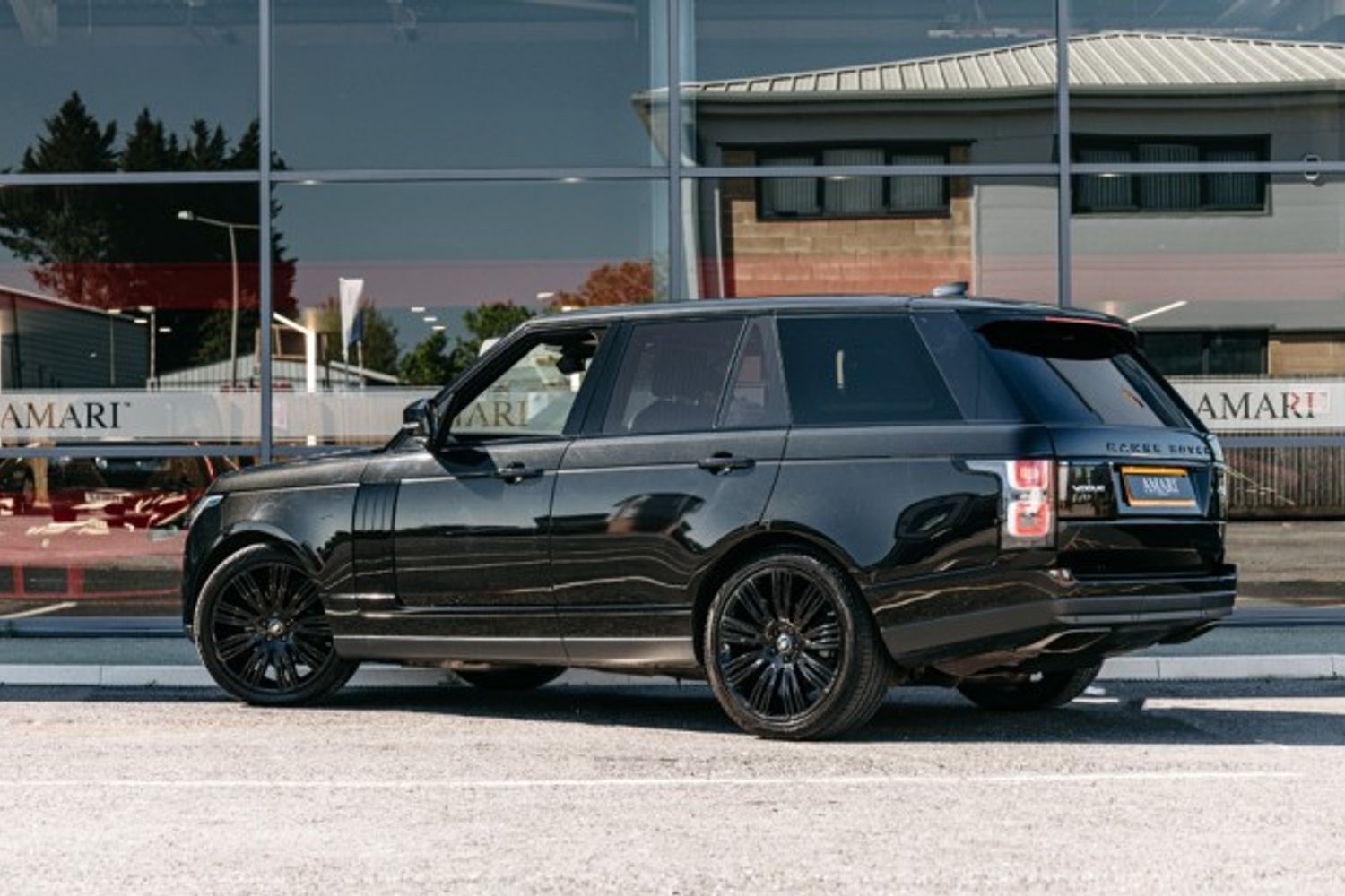 LAND ROVER RANGE ROVER DIESEL ESTATE 3.0 TDV6 VOGUE 5DR AUTOMATIC