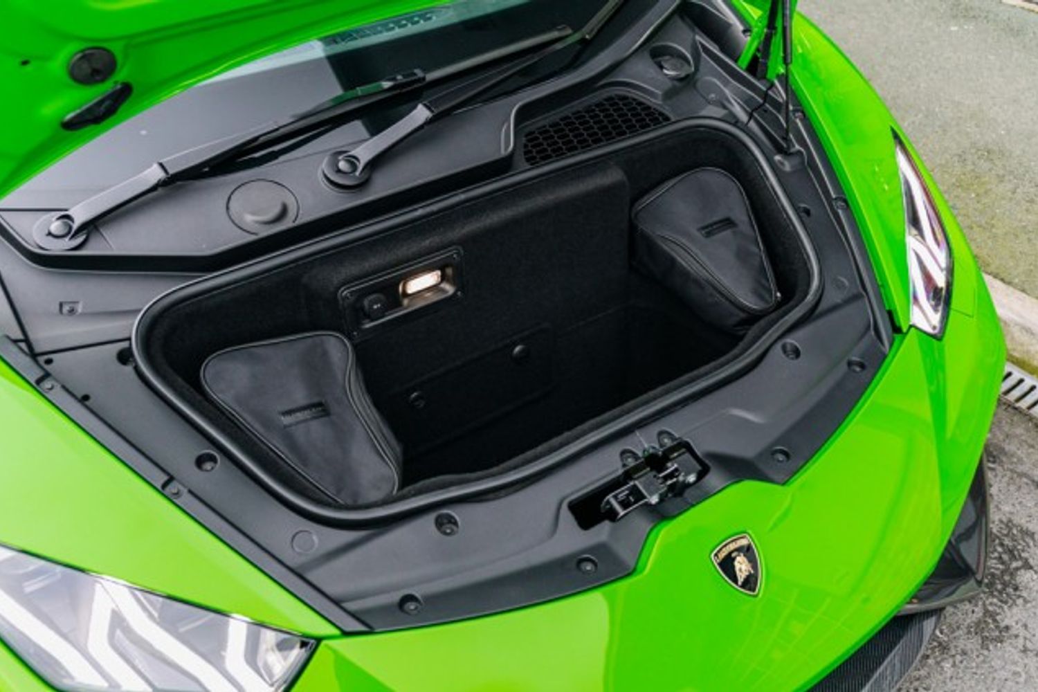 LAMBORGHINI HURACAN CONVERTIBLE 5.2 LP 610-4 SPYDER 2DR SEMI AUTOMATIC