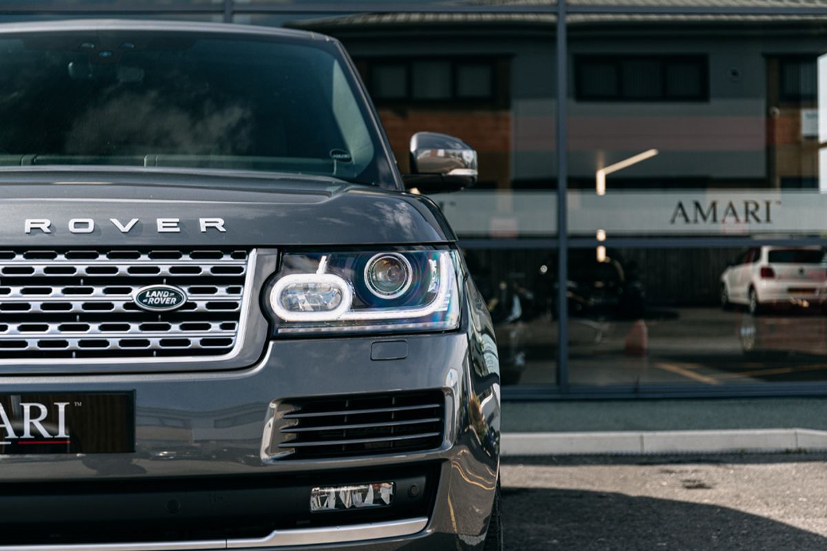 LAND ROVER RANGE ROVER DIESEL ESTATE 3.0 TDV6 VOGUE 5DR AUTOMATIC