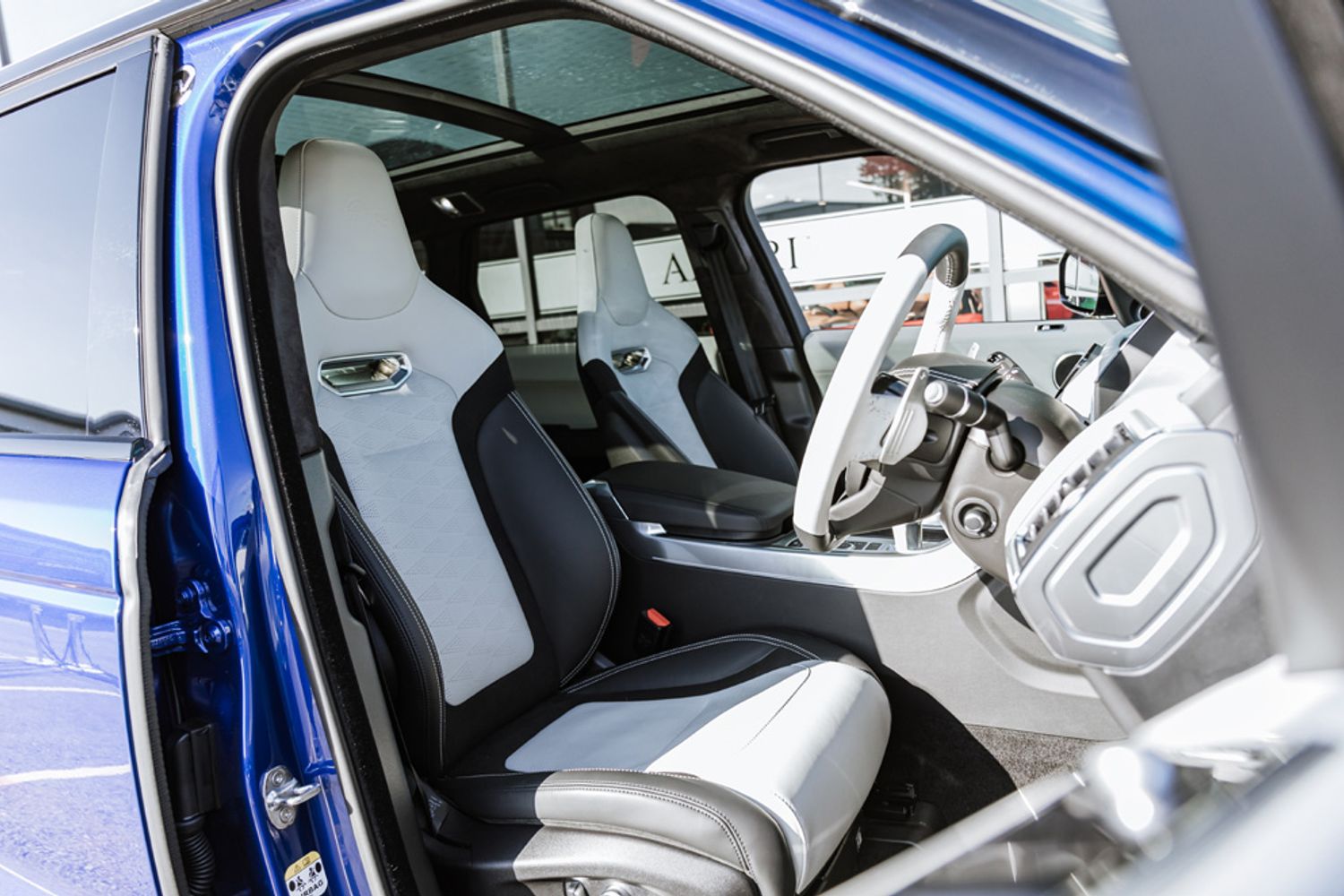 LAND ROVER RANGE ROVER SPORT ESTATE 5.0 V8 SVR 5DR AUTOMATIC