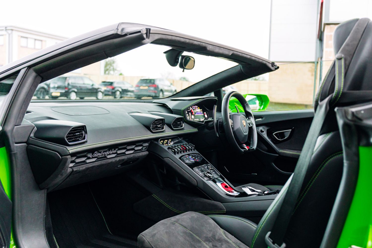 LAMBORGHINI HURACAN CONVERTIBLE 5.2 LP 610-4 SPYDER 2DR SEMI AUTOMATIC