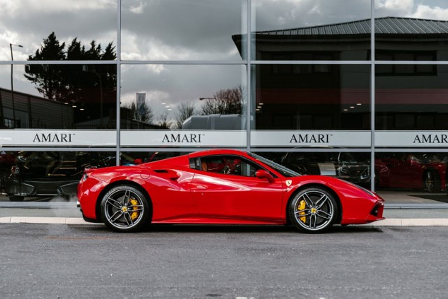 FERRARI 488 CONVERTIBLE 3.9 SPIDER 2DR SEMI AUTOMATIC