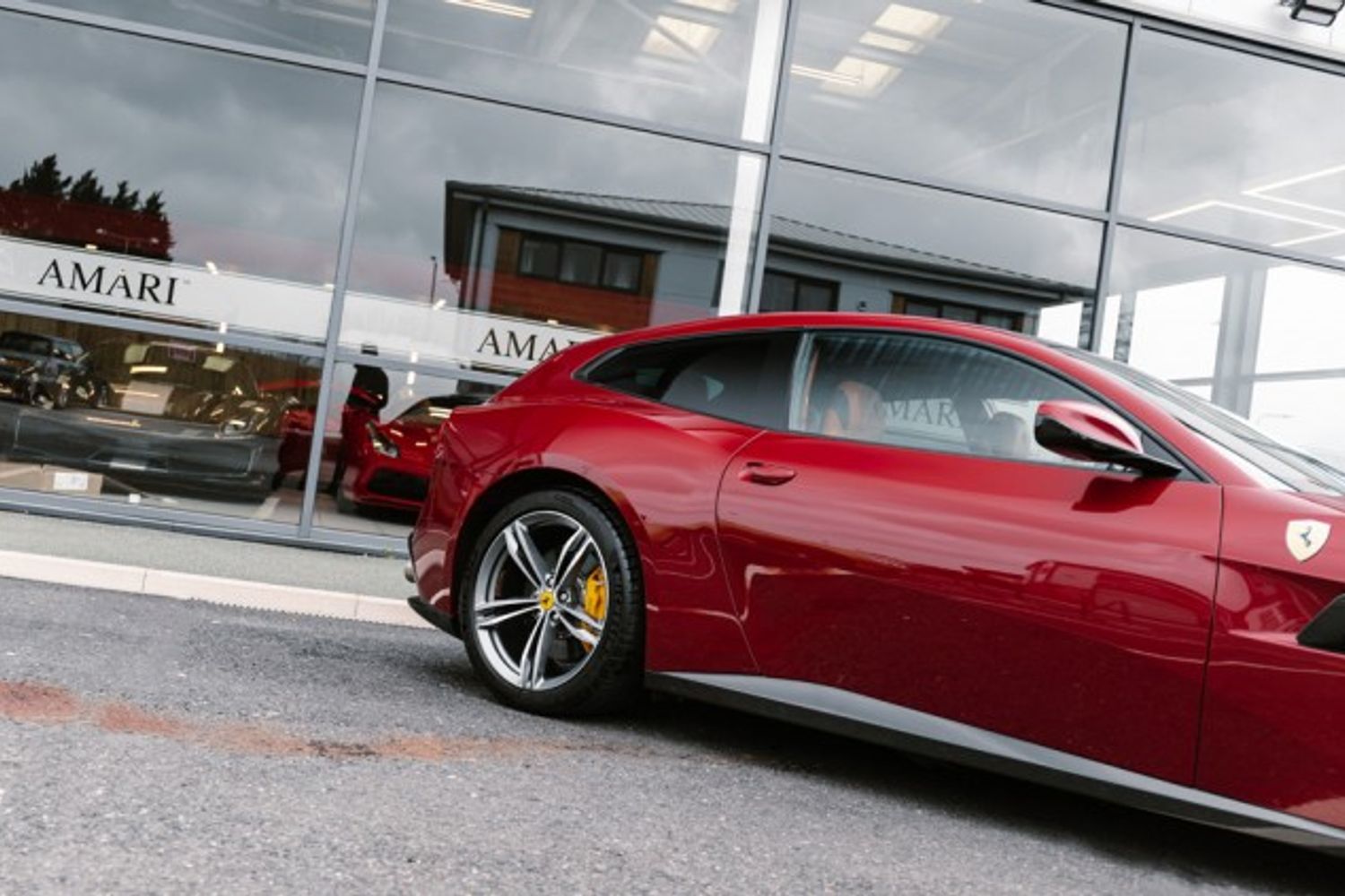 FERRARI GTC4LUSSO HATCHBACK 6.3 V12 3DR SEMI AUTOMATIC