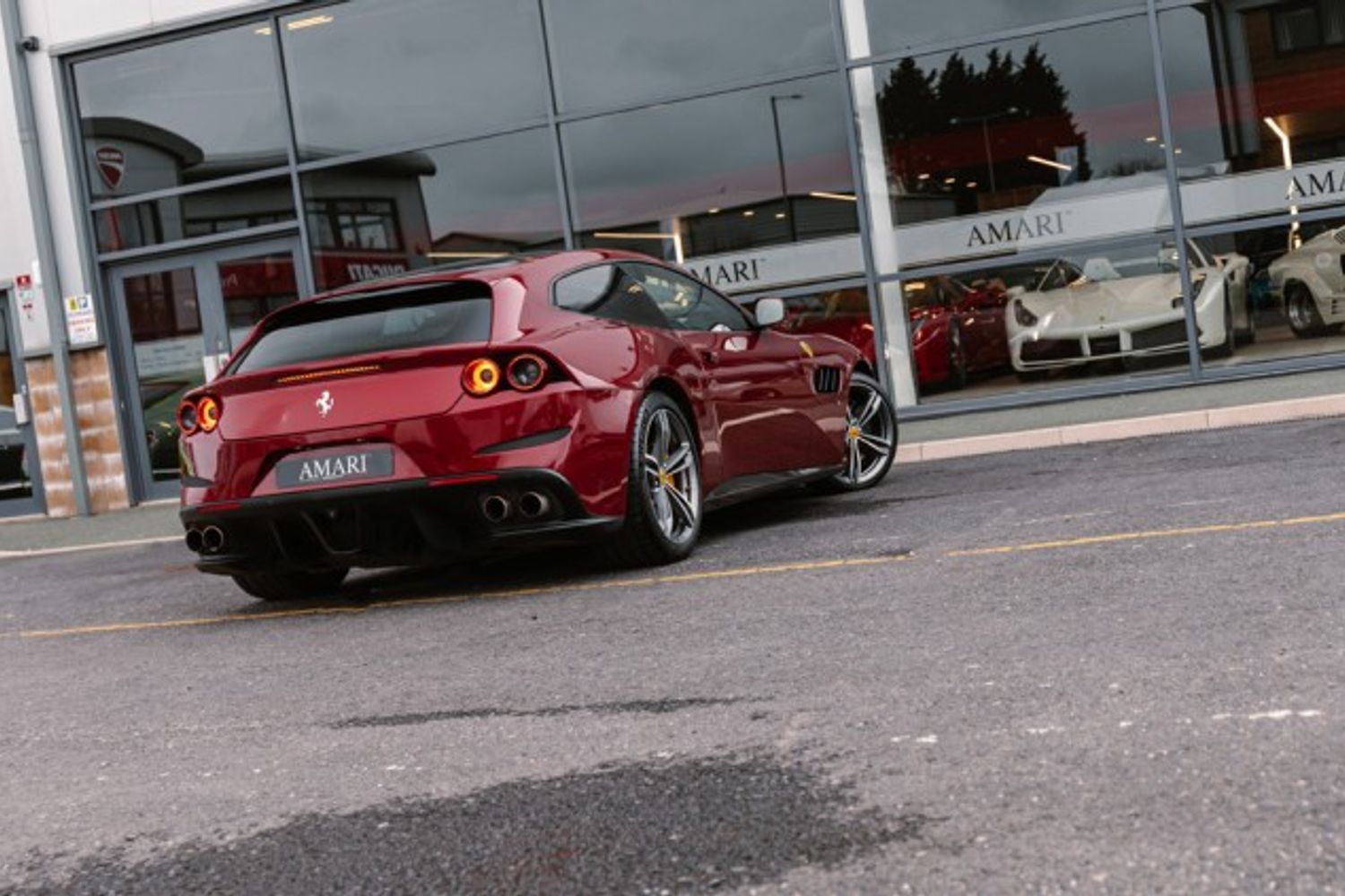 FERRARI GTC4LUSSO HATCHBACK 6.3 V12 3DR SEMI AUTOMATIC