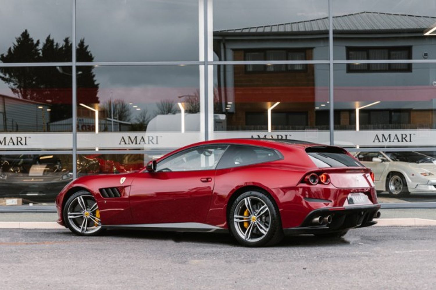 FERRARI GTC4LUSSO HATCHBACK 6.3 V12 3DR SEMI AUTOMATIC