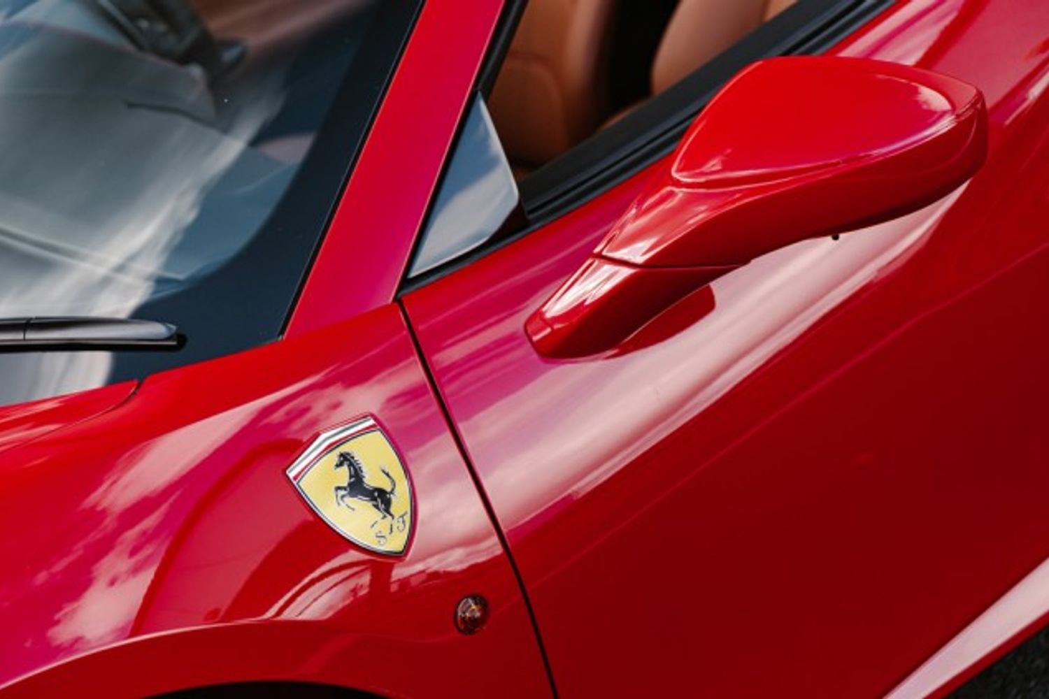 FERRARI 488 CONVERTIBLE 3.9 SPIDER 2DR SEMI AUTOMATIC