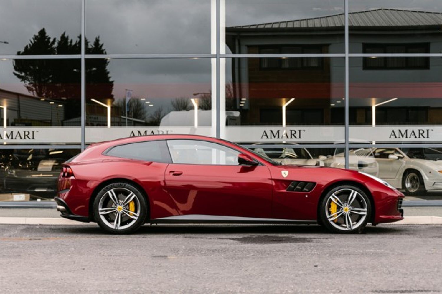 FERRARI GTC4LUSSO HATCHBACK 6.3 V12 3DR SEMI AUTOMATIC