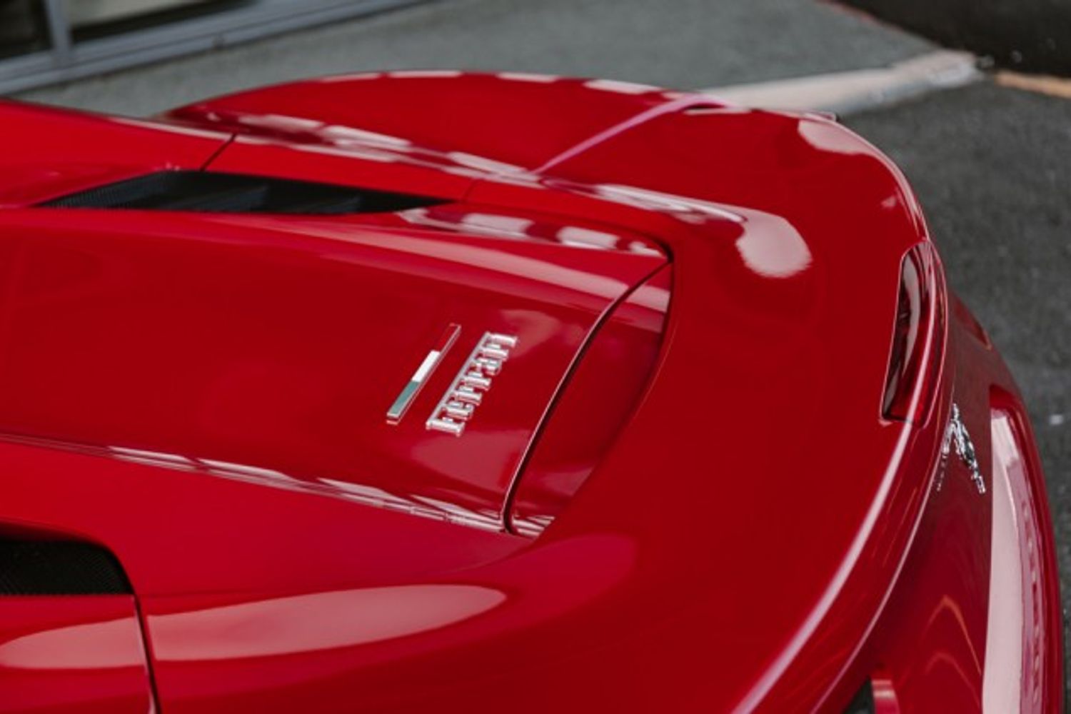 FERRARI 488 CONVERTIBLE 3.9 SPIDER 2DR SEMI AUTOMATIC