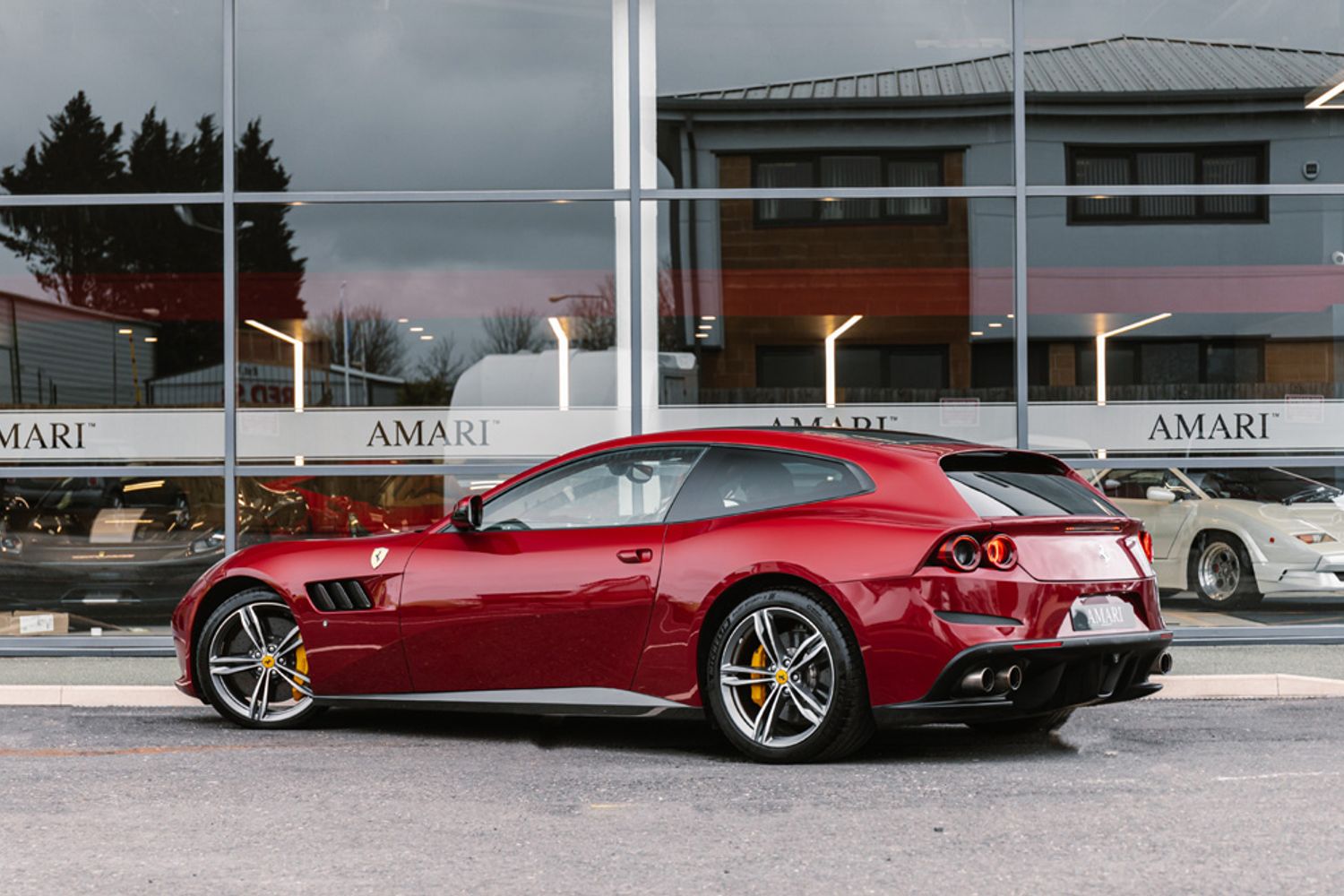FERRARI GTC4LUSSO HATCHBACK 6.3 V12 3DR SEMI AUTOMATIC