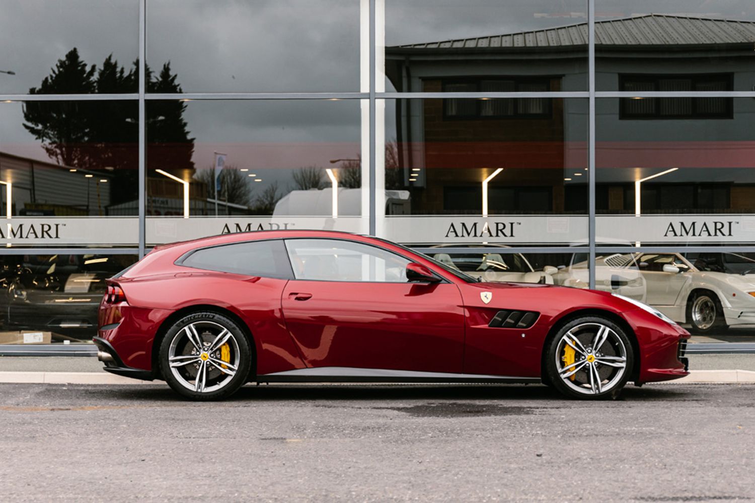 FERRARI GTC4LUSSO HATCHBACK 6.3 V12 3DR SEMI AUTOMATIC