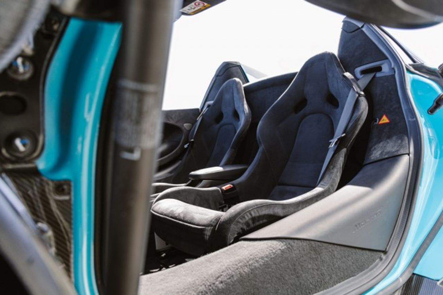 MCLAREN 570 CONVERTIBLE 3.8 V8 SSG 2DR SEMI AUTOMATIC