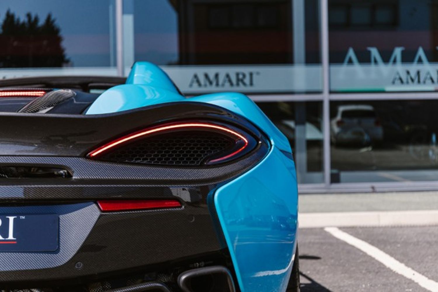 MCLAREN 570 CONVERTIBLE 3.8 V8 SSG 2DR SEMI AUTOMATIC