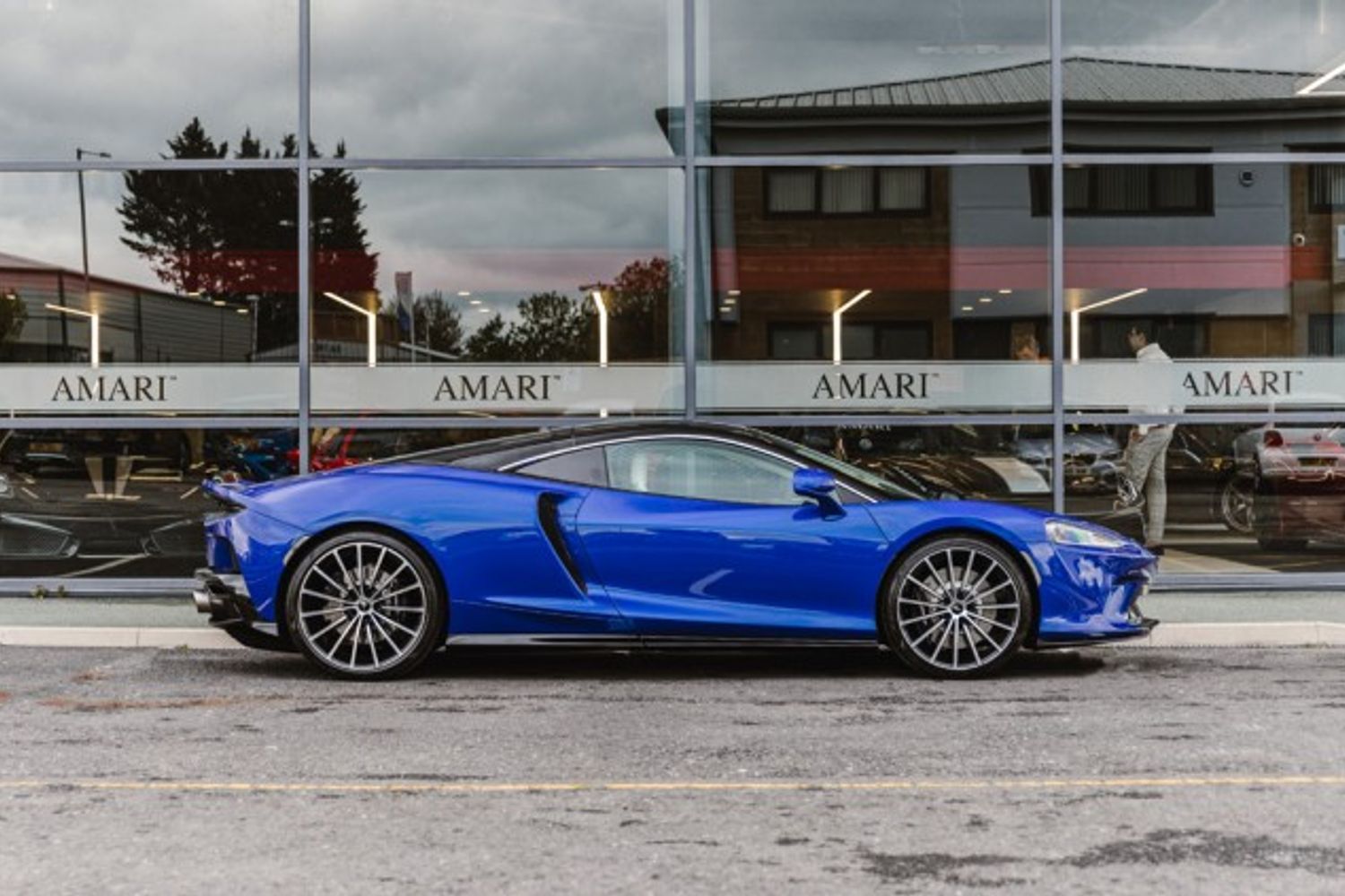 MCLAREN GT COUPE 4.0 V8 SSG 2DR SEMI AUTOMATIC