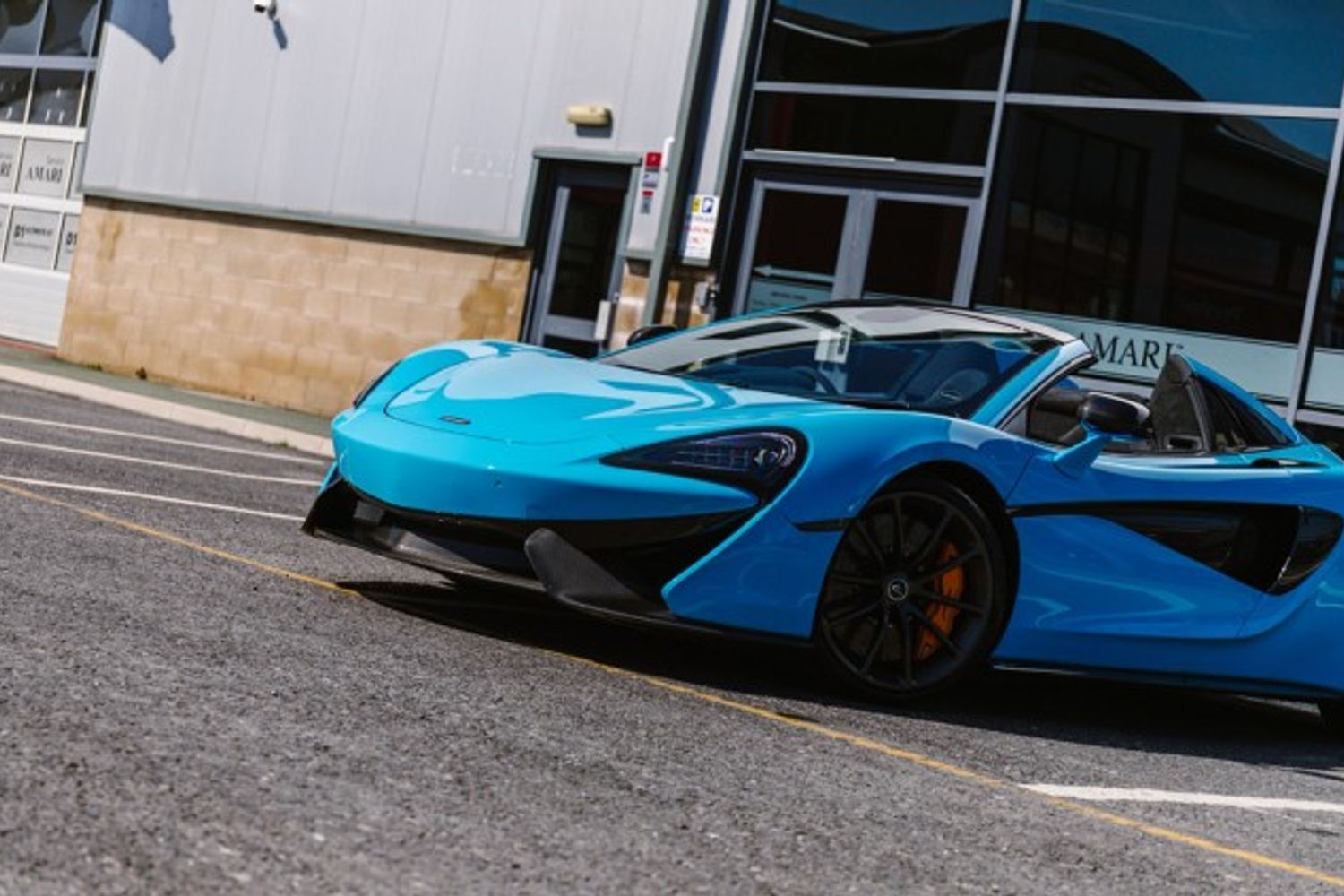 MCLAREN 570 CONVERTIBLE 3.8 V8 SSG 2DR SEMI AUTOMATIC