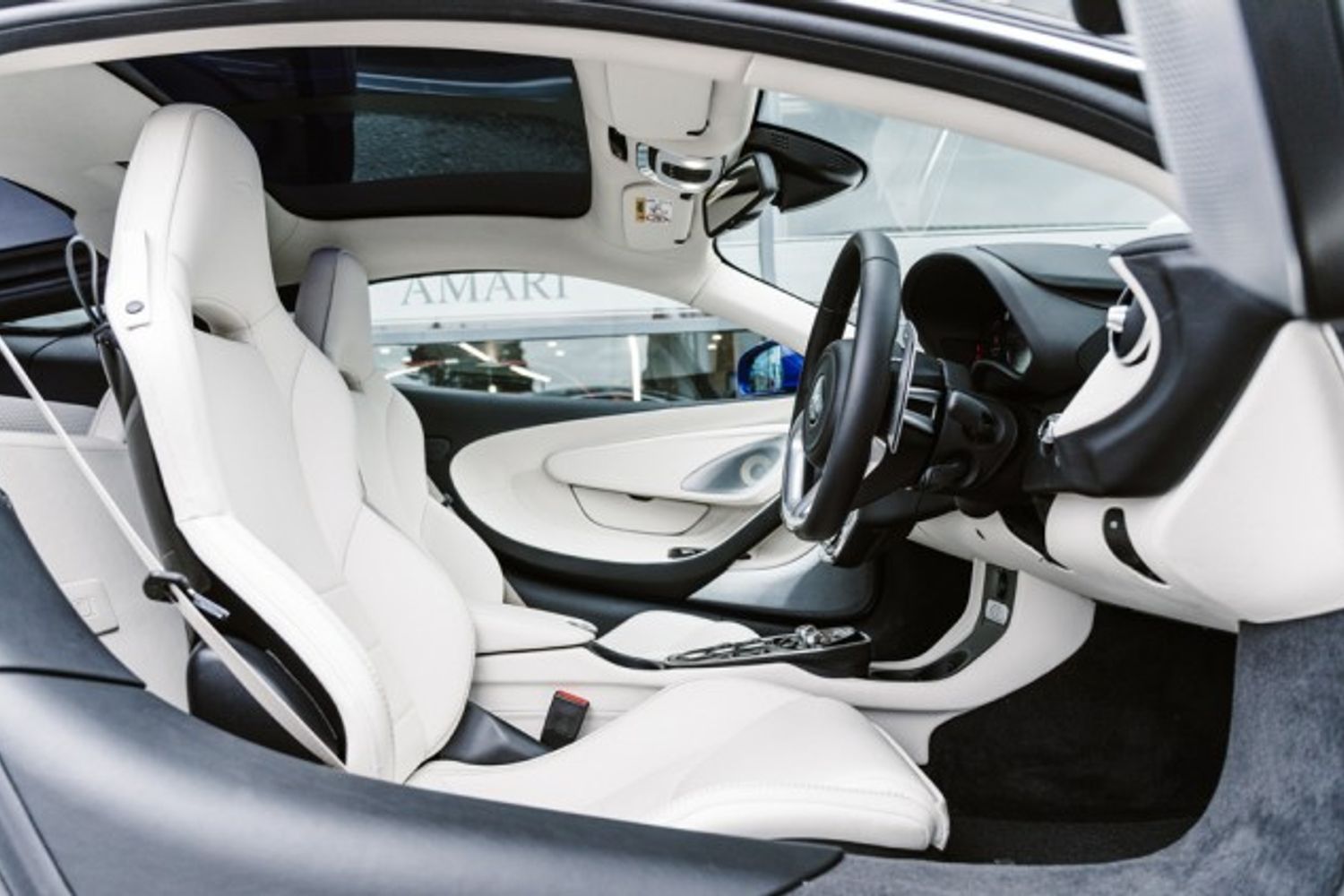 MCLAREN GT COUPE 4.0 V8 SSG 2DR SEMI AUTOMATIC