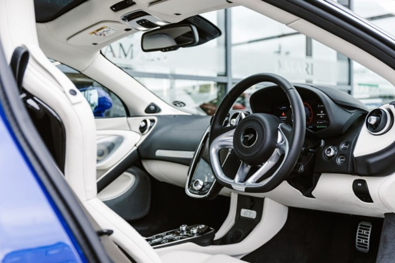 MCLAREN GT COUPE 4.0 V8 SSG 2DR SEMI AUTOMATIC