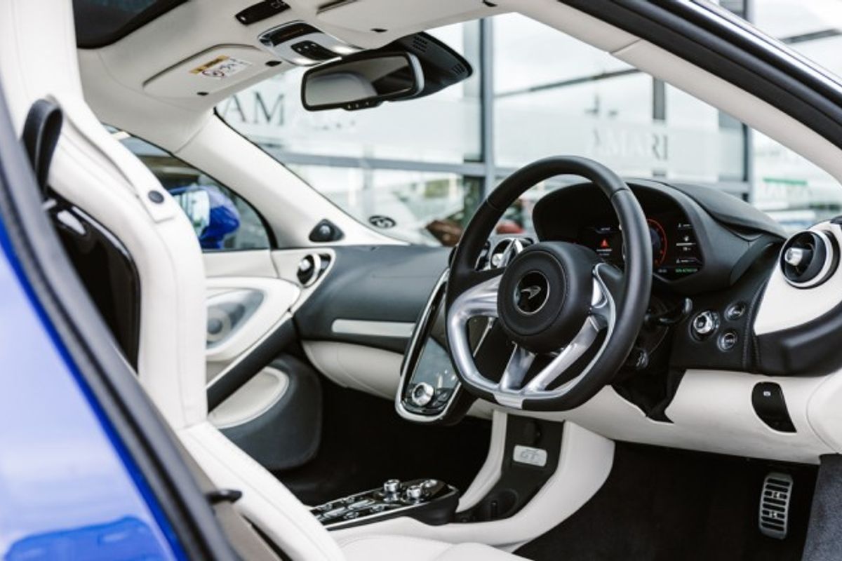 MCLAREN GT COUPE 4.0 V8 SSG 2DR SEMI AUTOMATIC