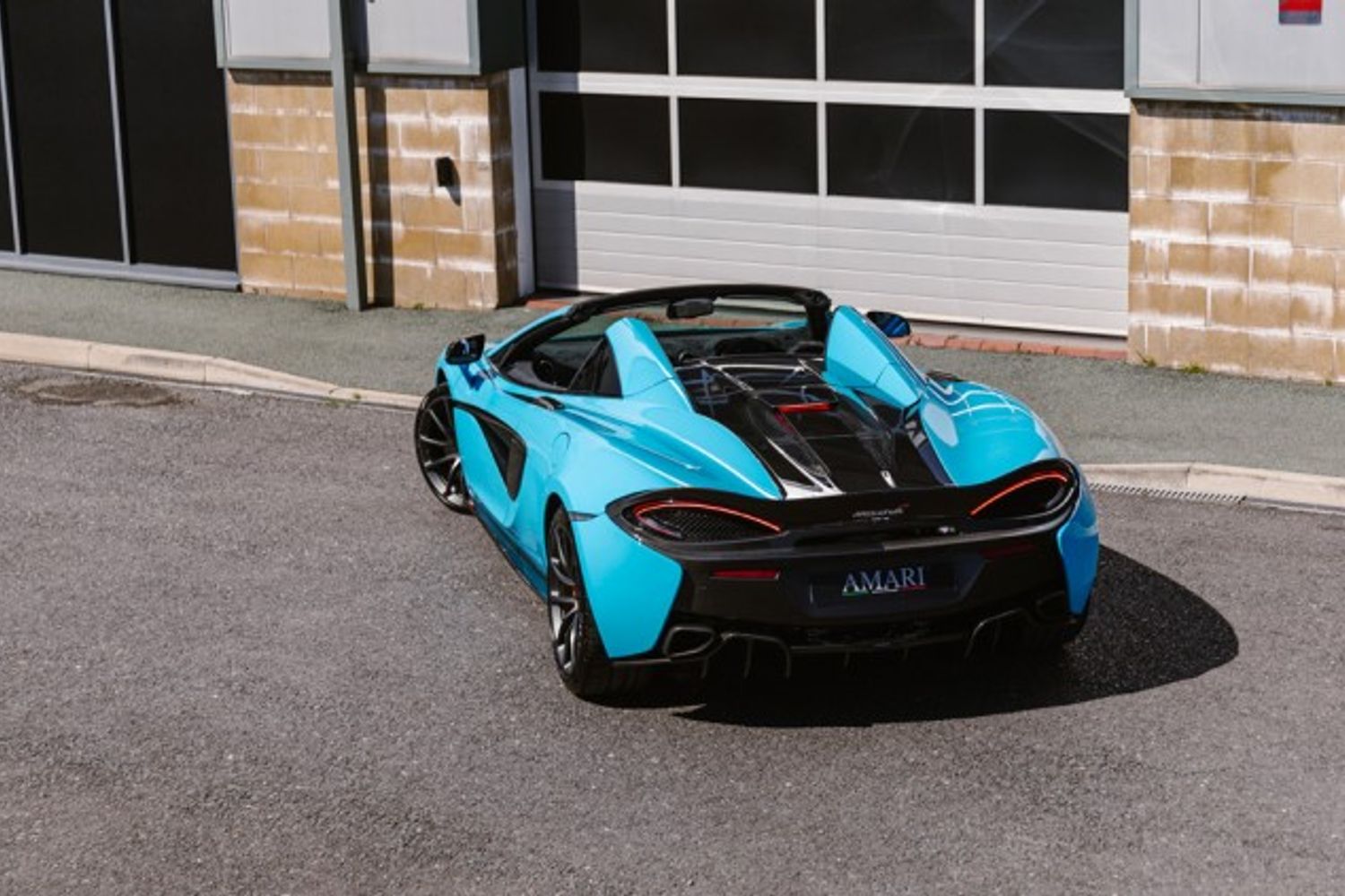 MCLAREN 570 CONVERTIBLE 3.8 V8 SSG 2DR SEMI AUTOMATIC