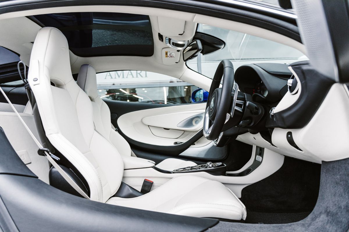 MCLAREN GT COUPE 4.0 V8 SSG 2DR SEMI AUTOMATIC