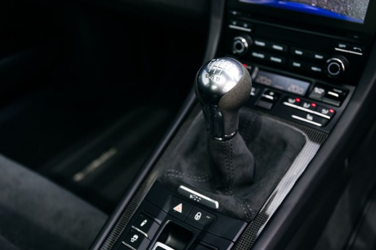 PORSCHE 911 COUPE 3.0 CARRERA GTS 2DR