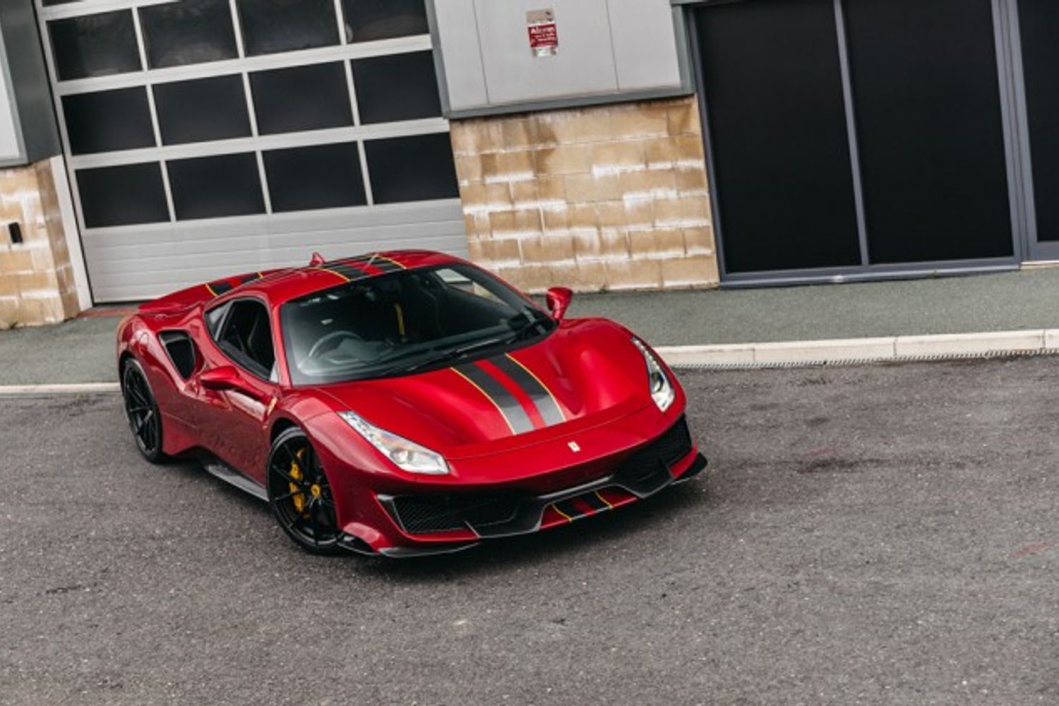 FERRARI 488 PISTA VS COUPE 3.9 VS 2DR SEMI AUTOMATIC