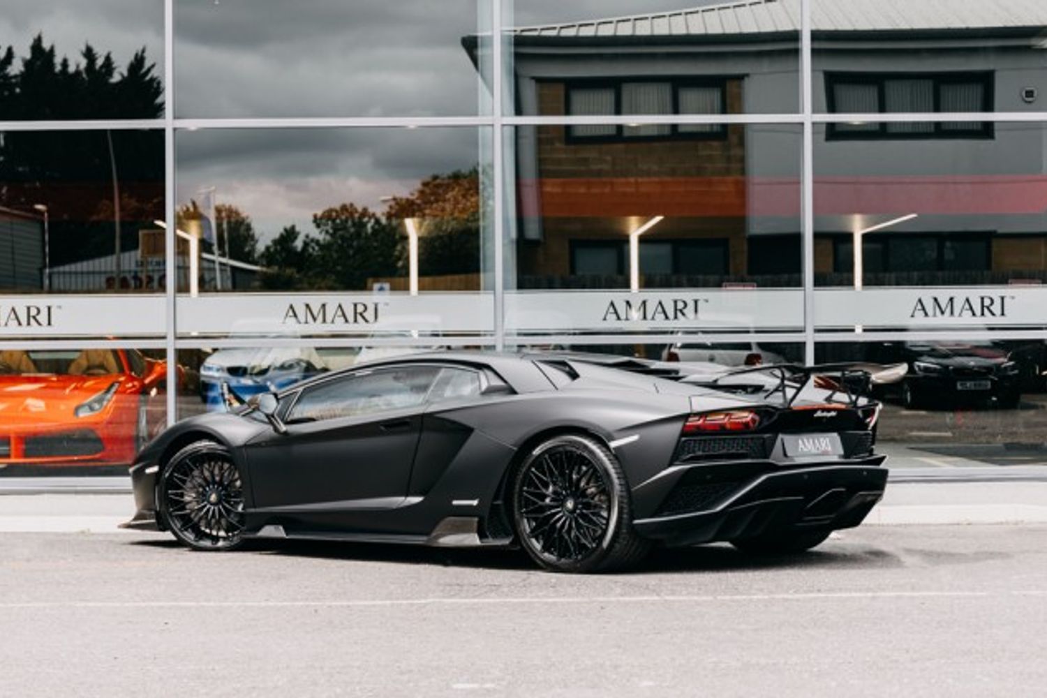 LAMBORGHINI AVENTADOR COUPE 6.5 LP 740-4 S 2DR SEMI AUTOMATIC