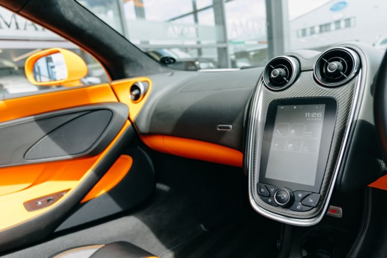 MCLAREN 570S V8 SSG CONVERTIBLE 3.8 V8 SSG 2DR SEMI AUTOMATIC
