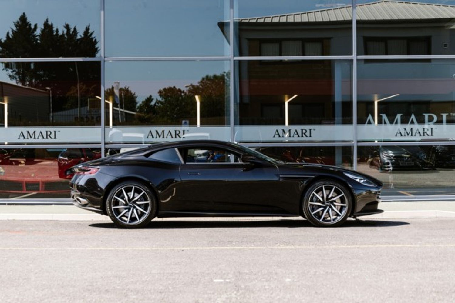 ASTON MARTIN DB11 COUPE 5.2 V12 2DR AUTOMATIC