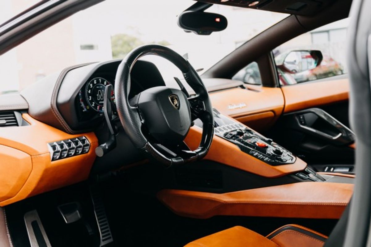 LAMBORGHINI AVENTADOR COUPE 6.5 LP 740-4 S 2DR SEMI AUTOMATIC