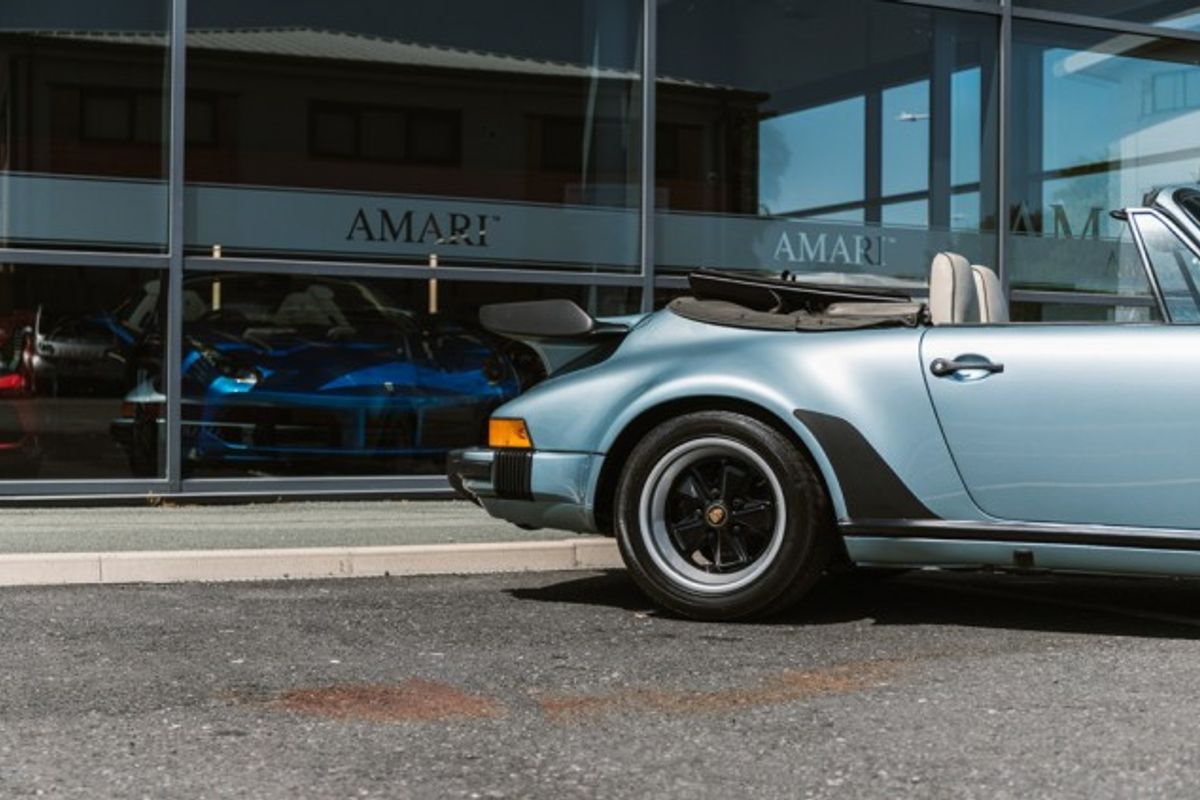 PORSCHE 911 TURBO CONVERTIBLE 3.3 TURBO 2DR