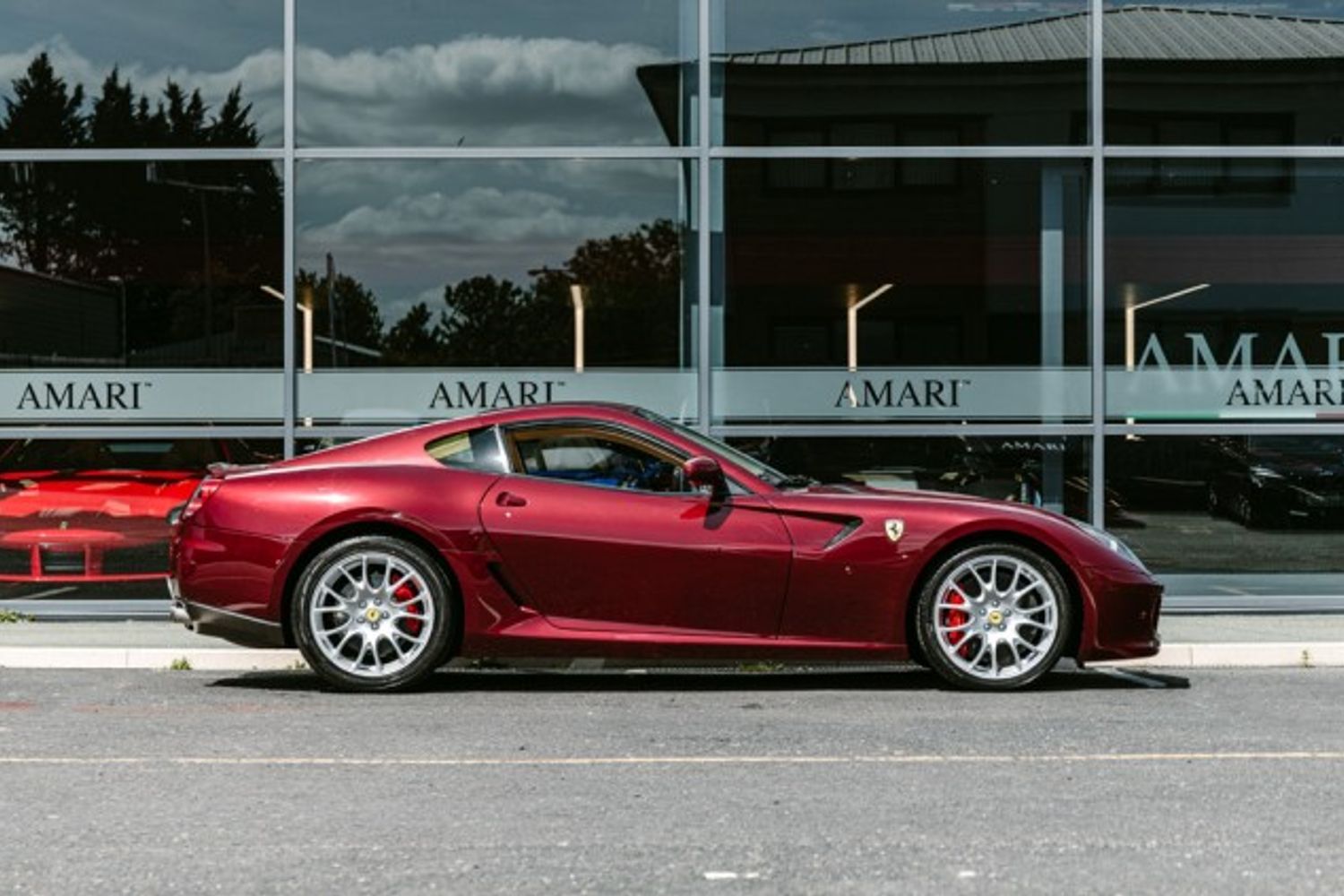 FERRARI 599 COUPE 6.0 GTB FIORANO F1 2DR SEMI AUTOMATIC