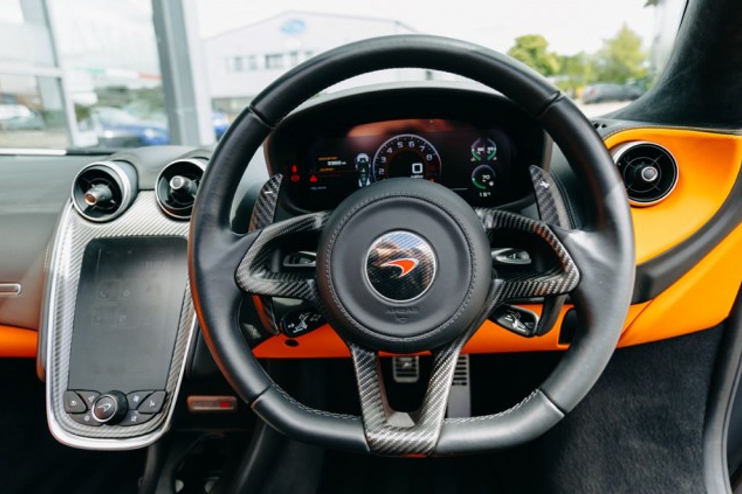MCLAREN 570S V8 SSG CONVERTIBLE 3.8 V8 SSG 2DR SEMI AUTOMATIC