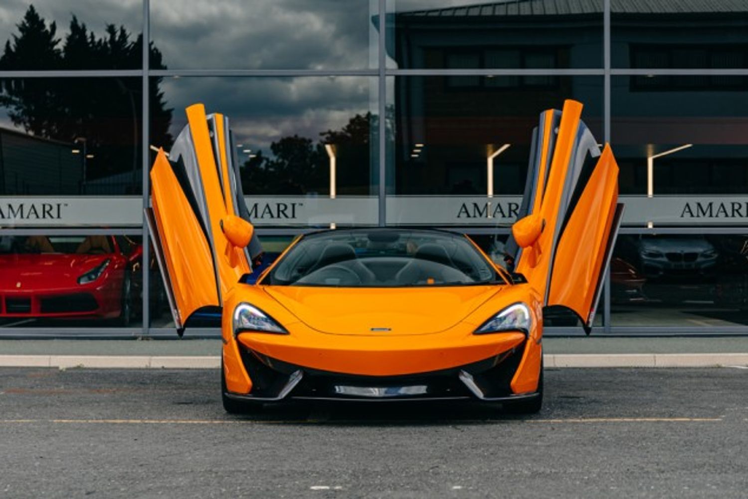MCLAREN 570S V8 SSG CONVERTIBLE 3.8 V8 SSG 2DR SEMI AUTOMATIC