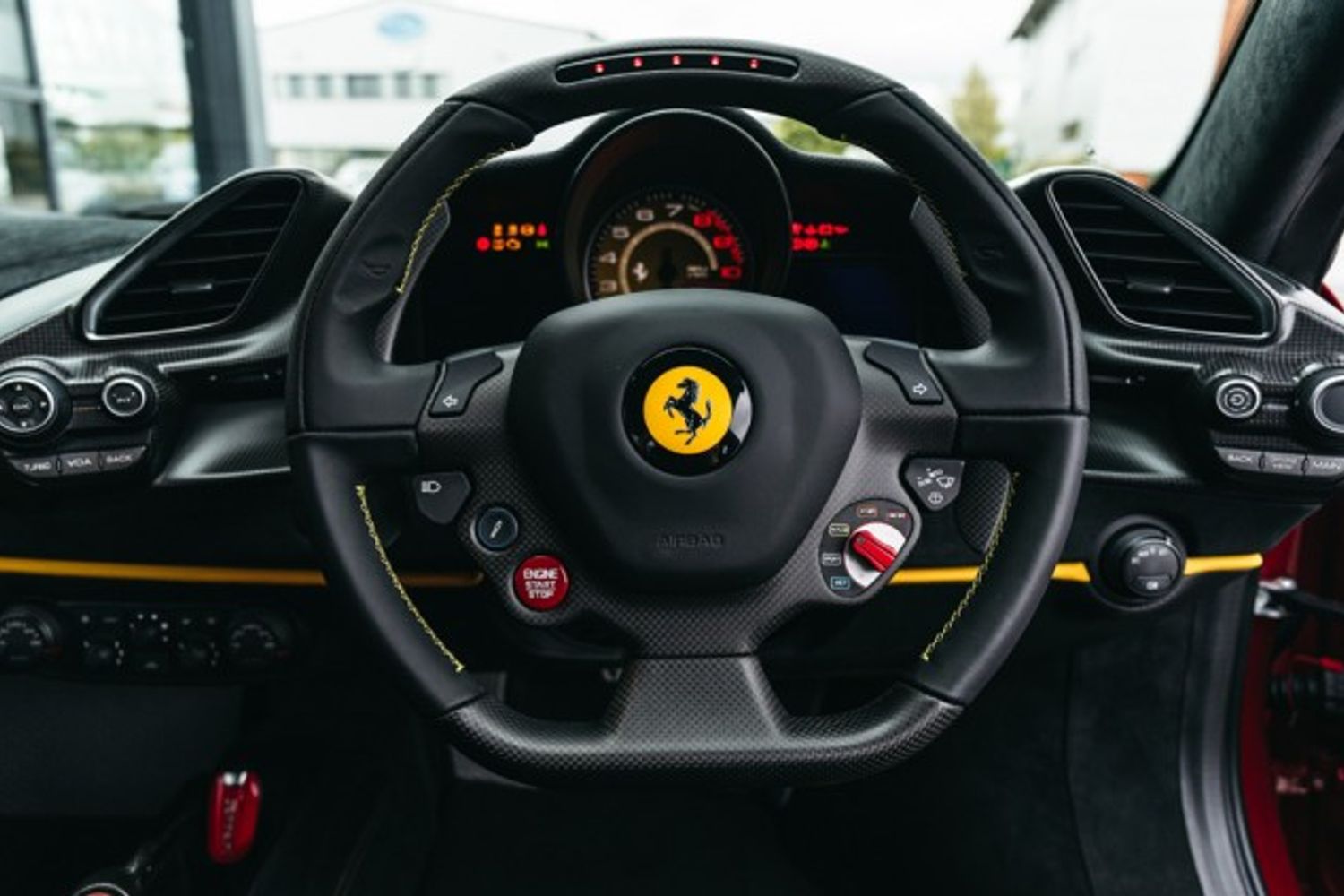 FERRARI 488 PISTA VS COUPE 3.9 VS 2DR SEMI AUTOMATIC