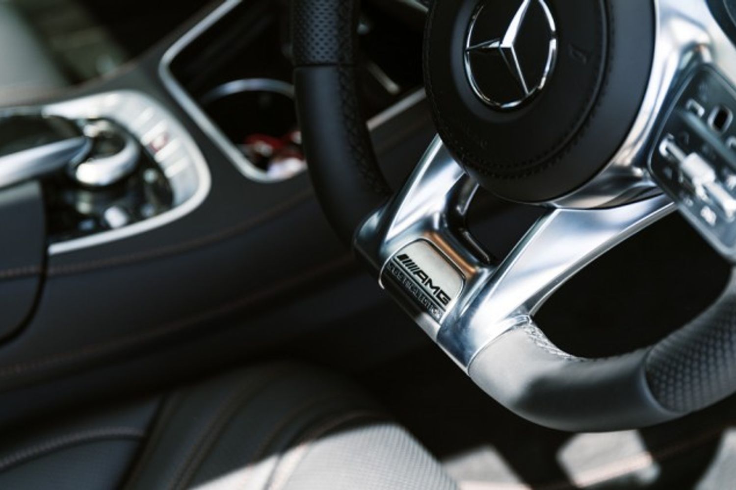 MERCEDES-BENZ S CLASS SALOON 6.0 S65 AMG L 4DR AUTOMATIC