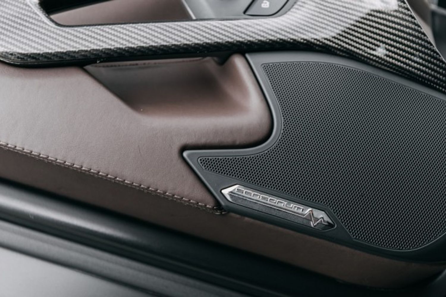 LAMBORGHINI AVENTADOR COUPE 6.5 LP 740-4 S 2DR SEMI AUTOMATIC