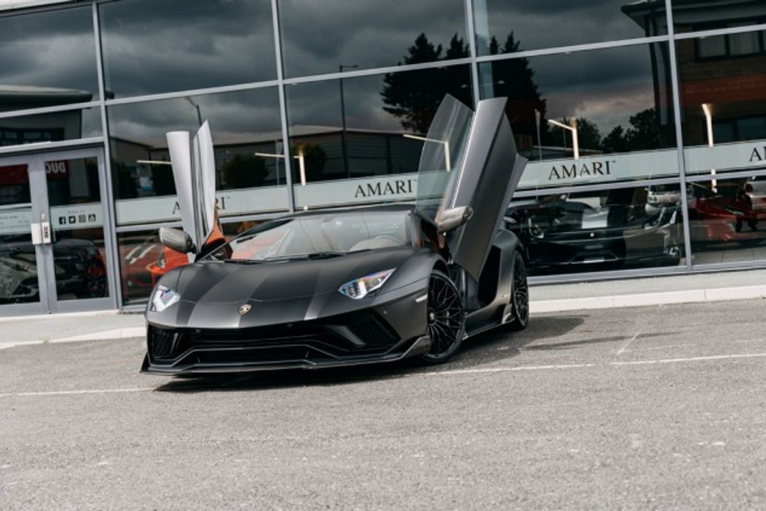 LAMBORGHINI AVENTADOR COUPE 6.5 LP 740-4 S 2DR SEMI AUTOMATIC