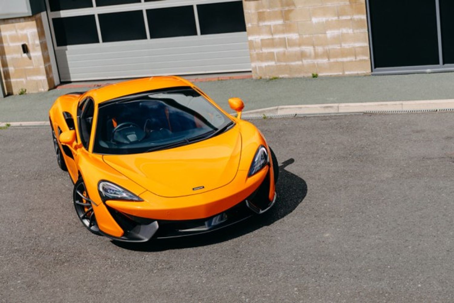 MCLAREN 570S V8 SSG CONVERTIBLE 3.8 V8 SSG 2DR SEMI AUTOMATIC