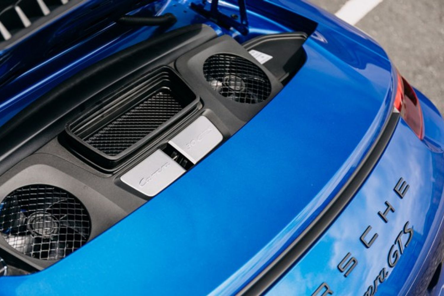 PORSCHE 911 COUPE 3.0 CARRERA GTS 2DR