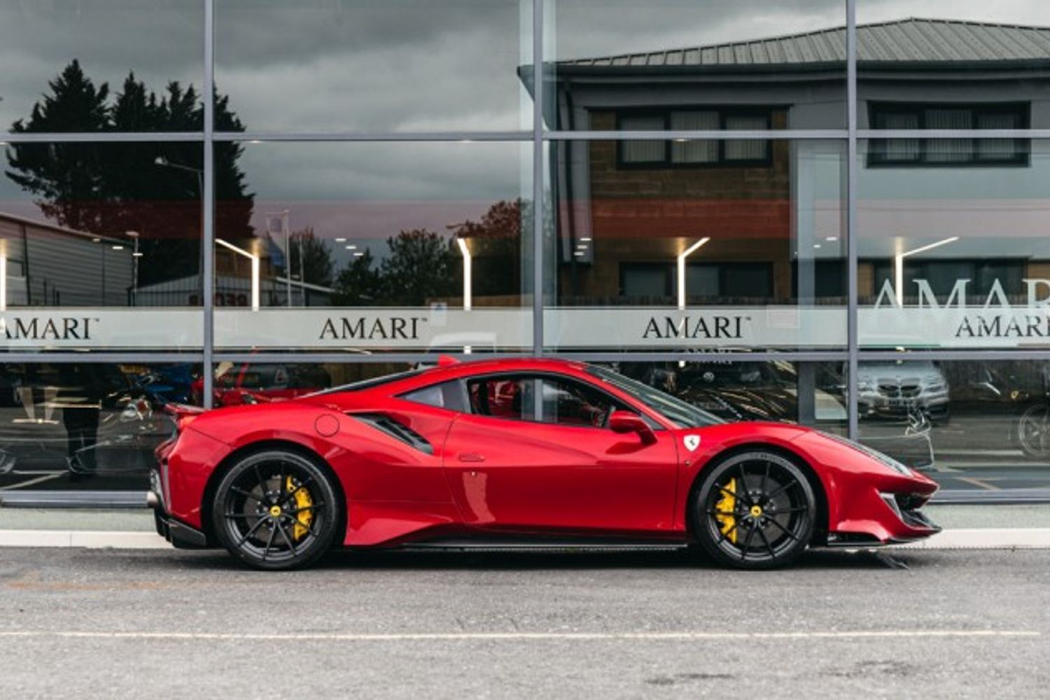 FERRARI 488 PISTA VS COUPE 3.9 VS 2DR SEMI AUTOMATIC