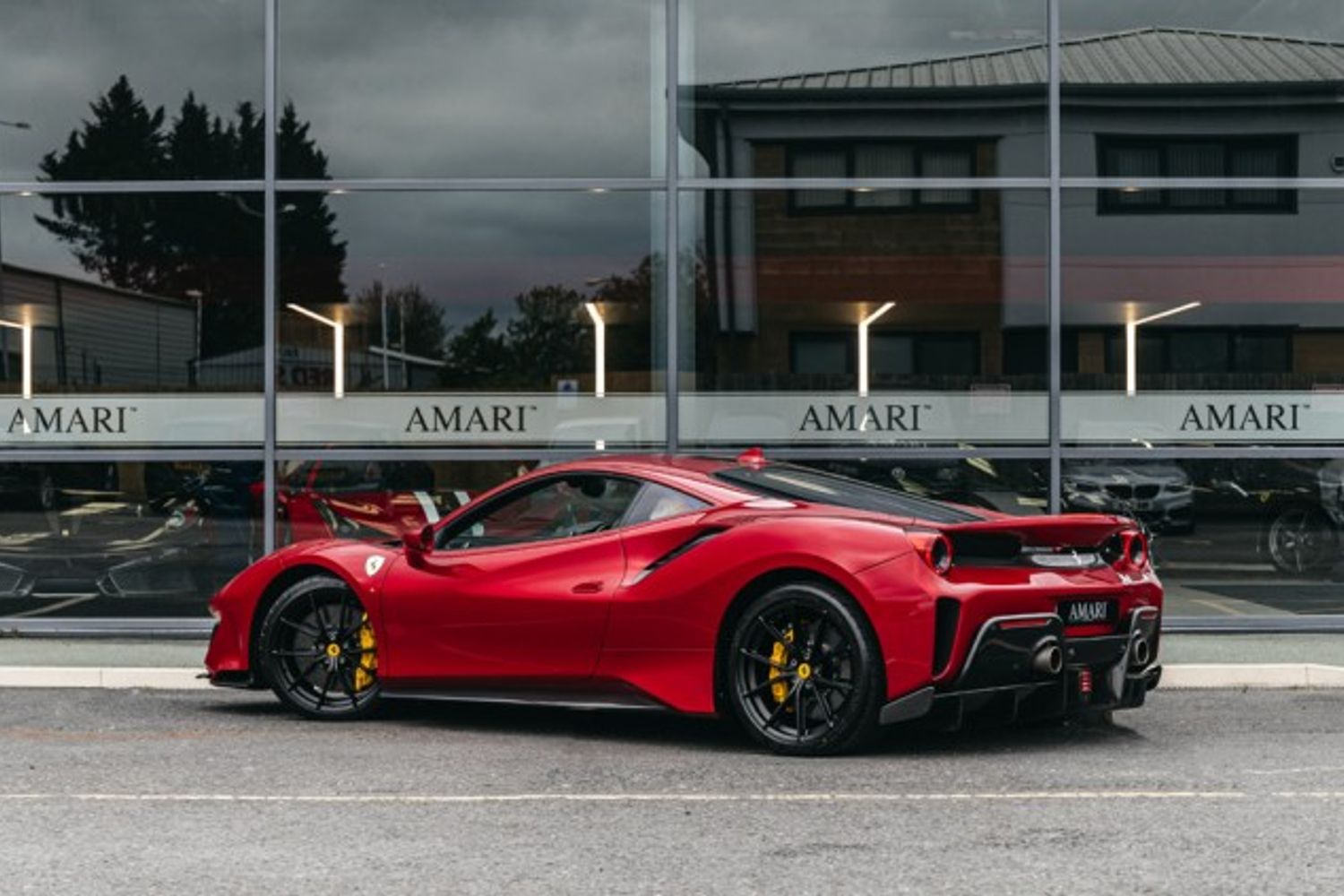 FERRARI 488 PISTA VS COUPE 3.9 VS 2DR SEMI AUTOMATIC