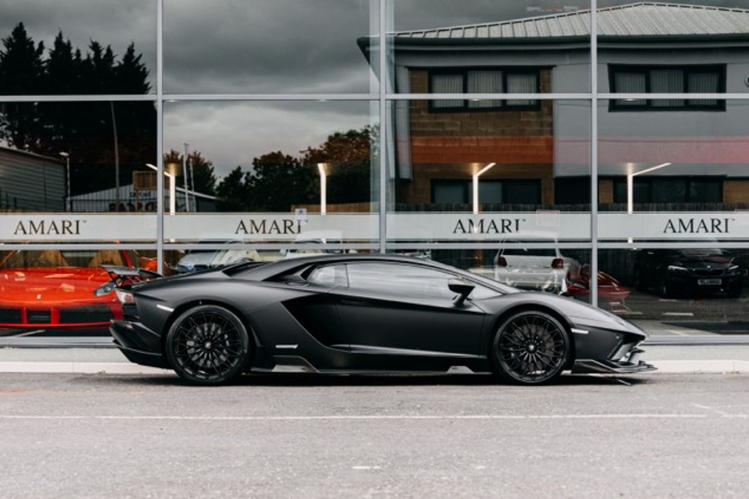 LAMBORGHINI AVENTADOR COUPE 6.5 LP 740-4 S 2DR SEMI AUTOMATIC