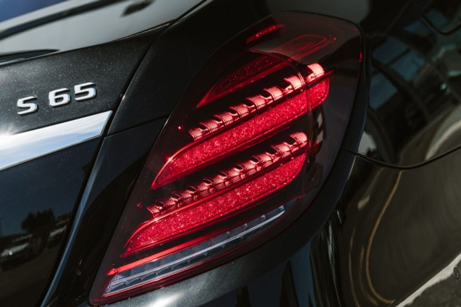 MERCEDES-BENZ S CLASS SALOON 6.0 S65 AMG L 4DR AUTOMATIC