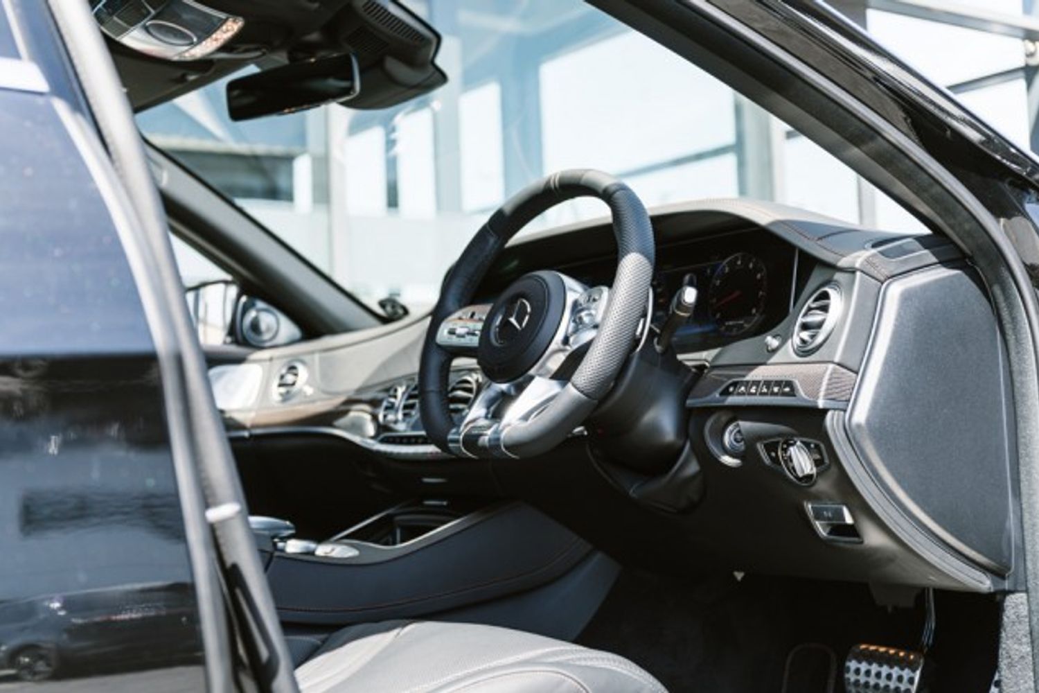 MERCEDES-BENZ S CLASS SALOON 6.0 S65 AMG L 4DR AUTOMATIC