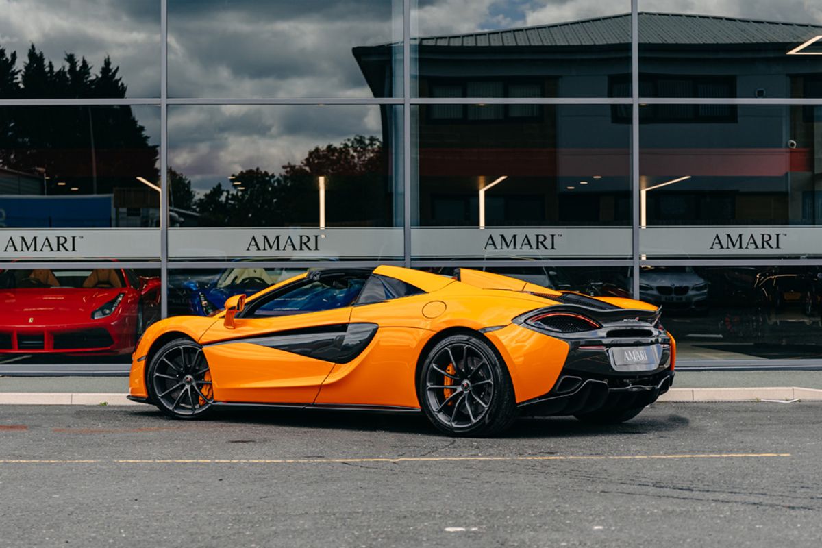 MCLAREN 570S V8 SSG CONVERTIBLE 3.8 V8 SSG 2DR SEMI AUTOMATIC